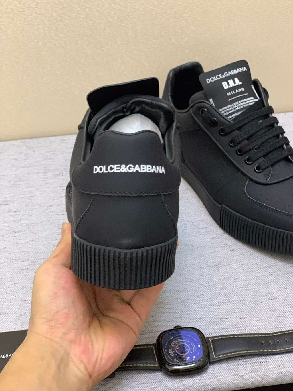 D*G sneaker
